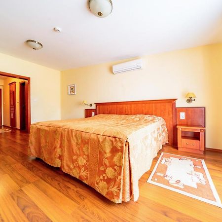 Pannon Hotel Bejelentkezes 20 Oraig, Check-In Until 20 O'Clock, Einchecken Bis 20 Uhr Mohács Extérieur photo