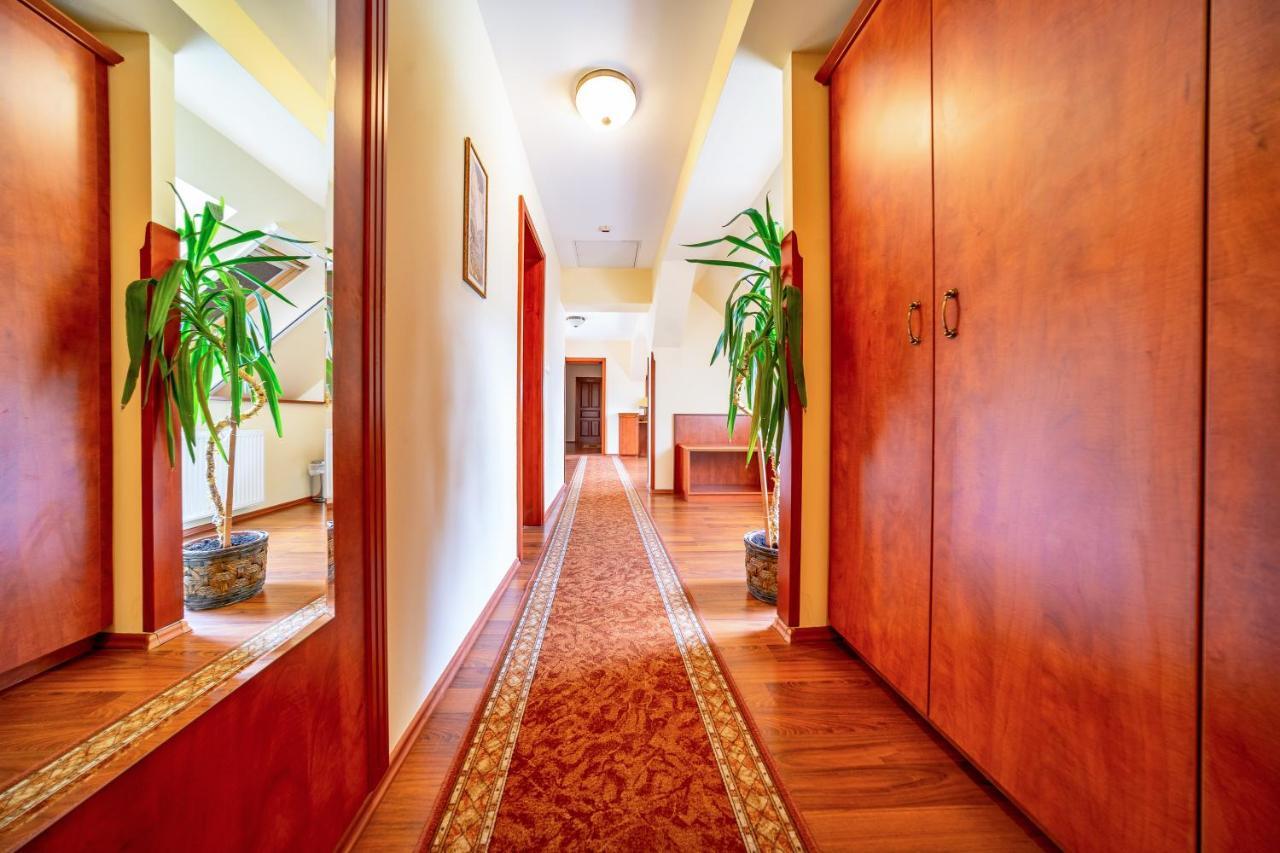 Pannon Hotel Bejelentkezes 20 Oraig, Check-In Until 20 O'Clock, Einchecken Bis 20 Uhr Mohács Extérieur photo