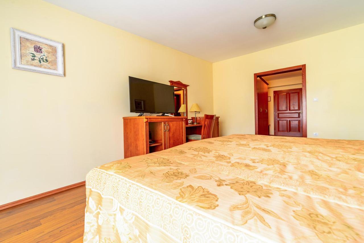 Pannon Hotel Bejelentkezes 20 Oraig, Check-In Until 20 O'Clock, Einchecken Bis 20 Uhr Mohács Extérieur photo
