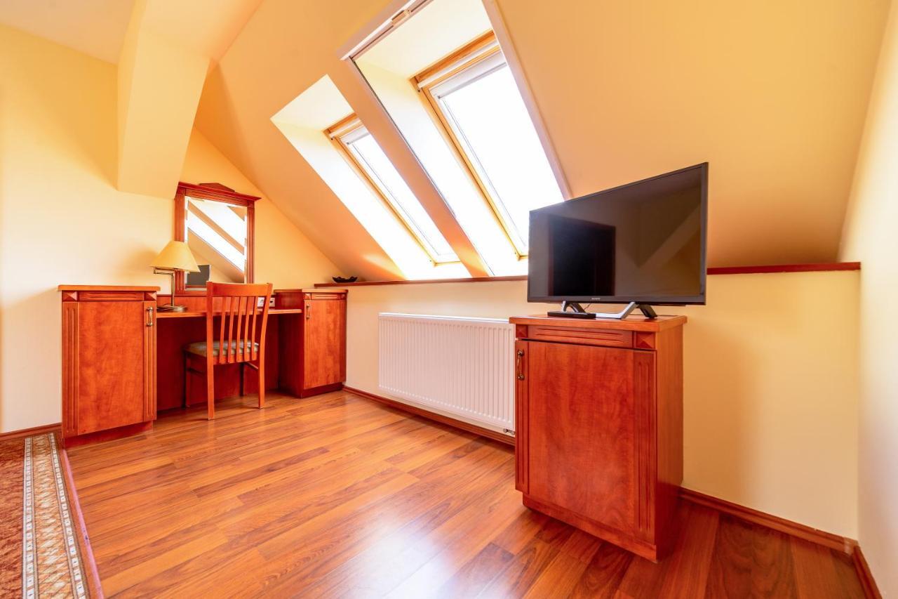 Pannon Hotel Bejelentkezes 20 Oraig, Check-In Until 20 O'Clock, Einchecken Bis 20 Uhr Mohács Extérieur photo